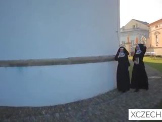 Bizzare vuxen klämma med catholic nuns! med gigantisk!